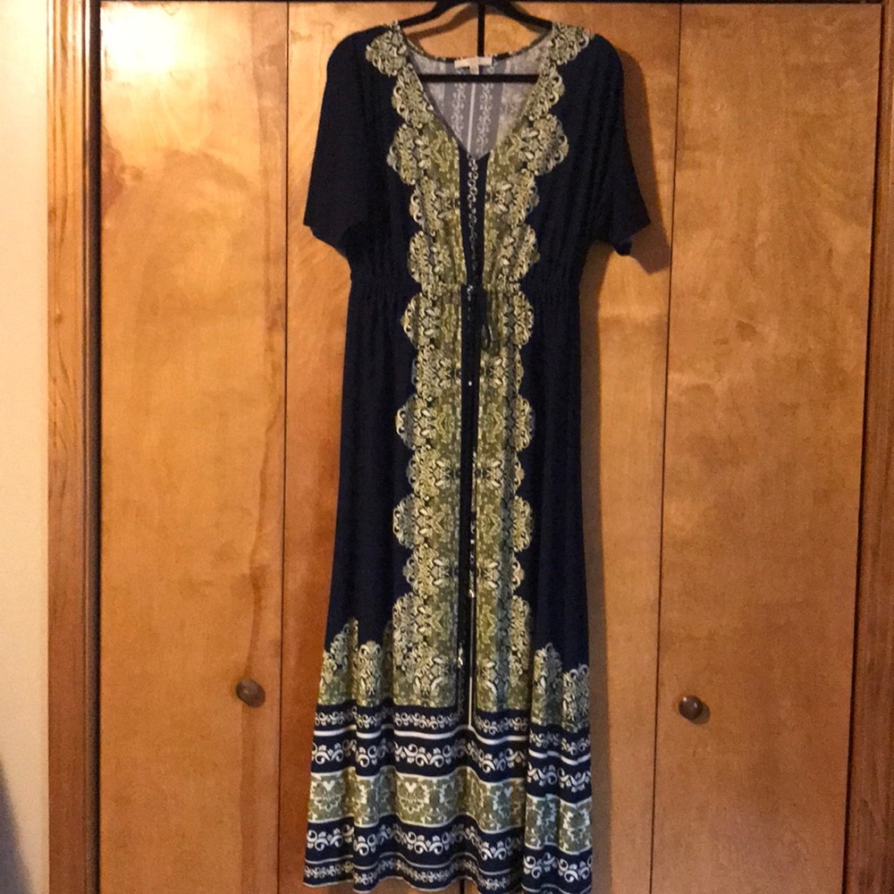 Haani XL Petite Maxi Dress!!!